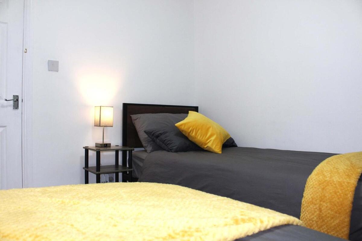 2 Min Walk Etihad Stadium & Coop Arena - 3Br, Free Parking Manchester Kültér fotó