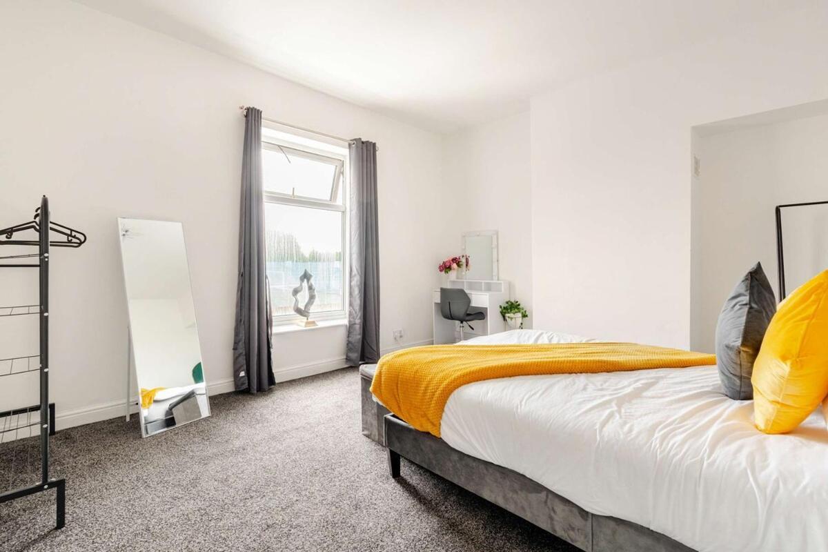 2 Min Walk Etihad Stadium & Coop Arena - 3Br, Free Parking Manchester Kültér fotó