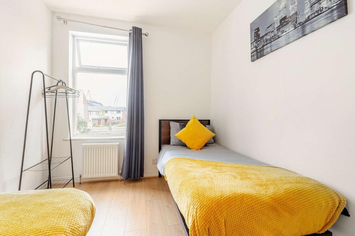 2 Min Walk Etihad Stadium & Coop Arena - 3Br, Free Parking Manchester Kültér fotó
