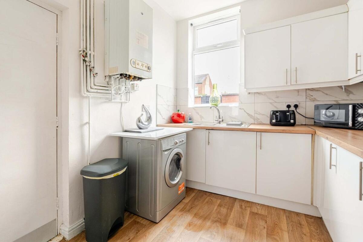 2 Min Walk Etihad Stadium & Coop Arena - 3Br, Free Parking Manchester Kültér fotó