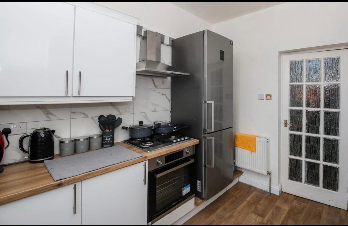 2 Min Walk Etihad Stadium & Coop Arena - 3Br, Free Parking Manchester Kültér fotó